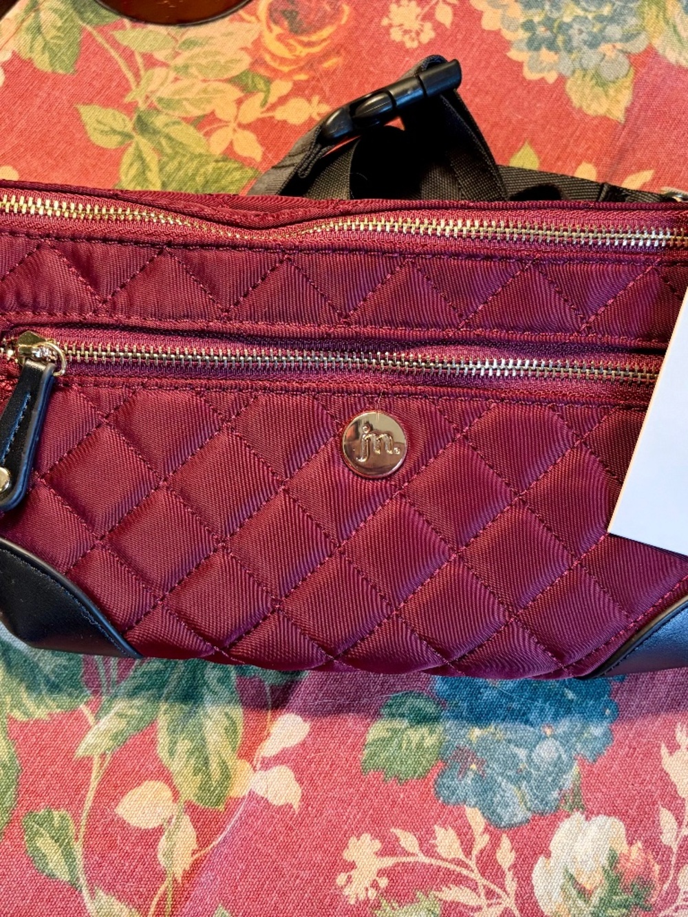 Jessica Moore Berry and black quilted fanny pack NWT